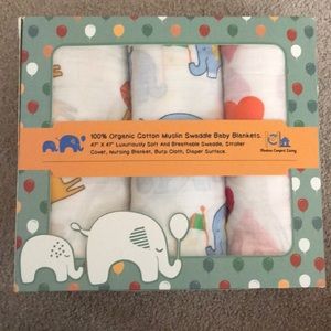 3-pack muslin swaddle blankets- 47” x 47”
